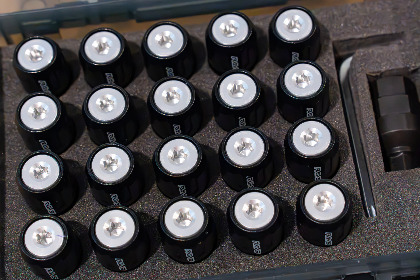 RAYS Formula Nut Set L45 (FN-II) - M12 x 1.25 - 20 Lug Set